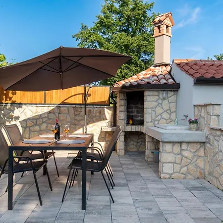 Kuca Za Odmor Nika Labin (Istria)