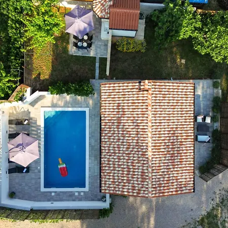 Kuca Za Odmor Nika Vila *