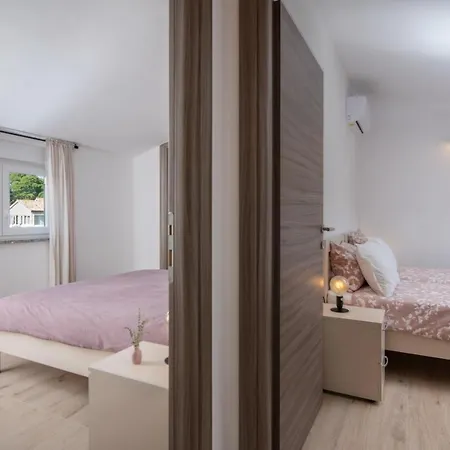 Villa Kuca Za Odmor Nika Labin (Istria)