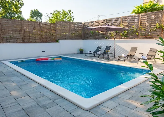 Villa Kuca Za Odmor Nika Labin (Istria)